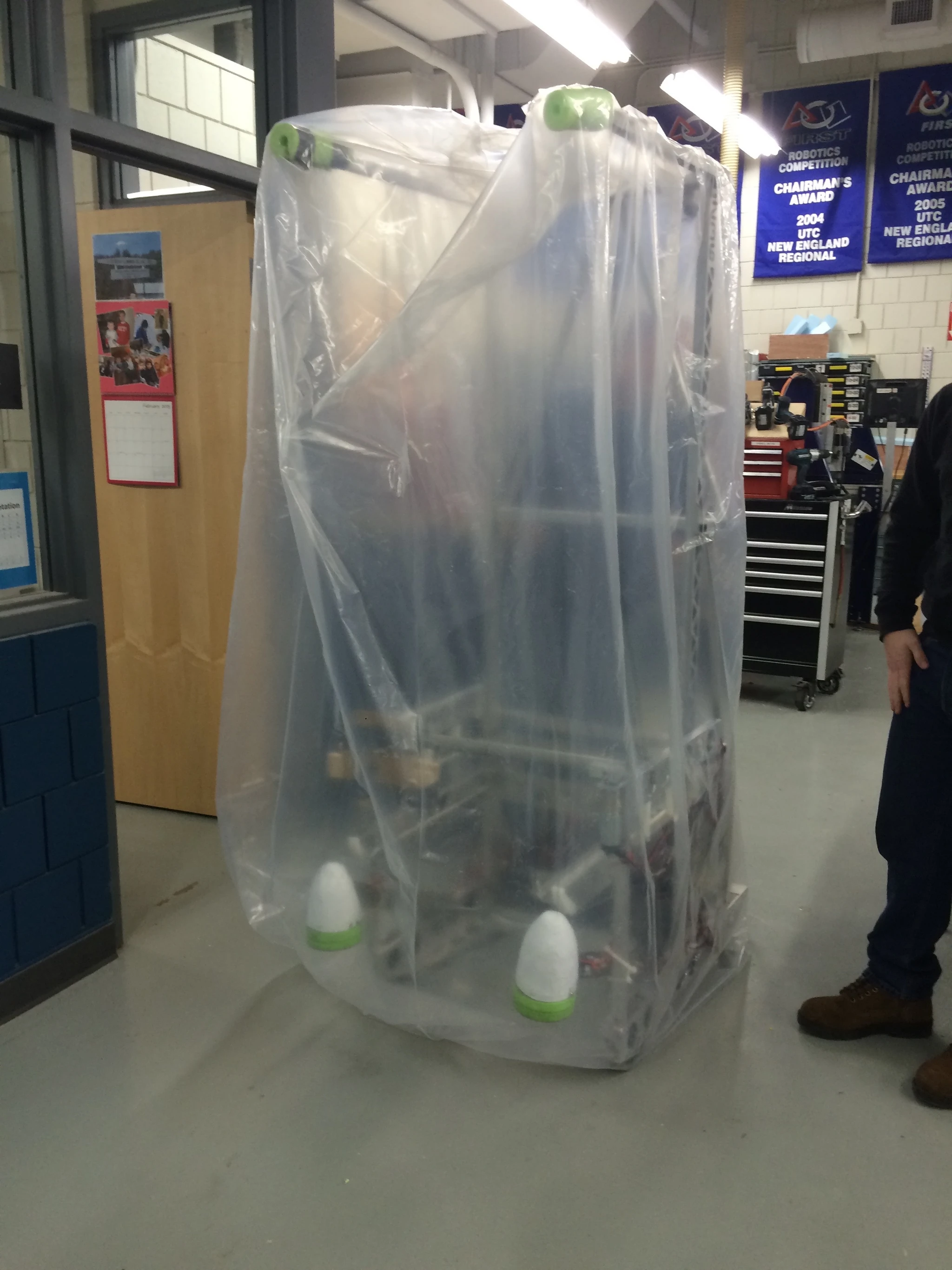 BAG DAY (1) - we had to bag the robot a day early because of the risk of snow the following day. We were able to unbag it - get a lot of work done and rebag it for the deadline!