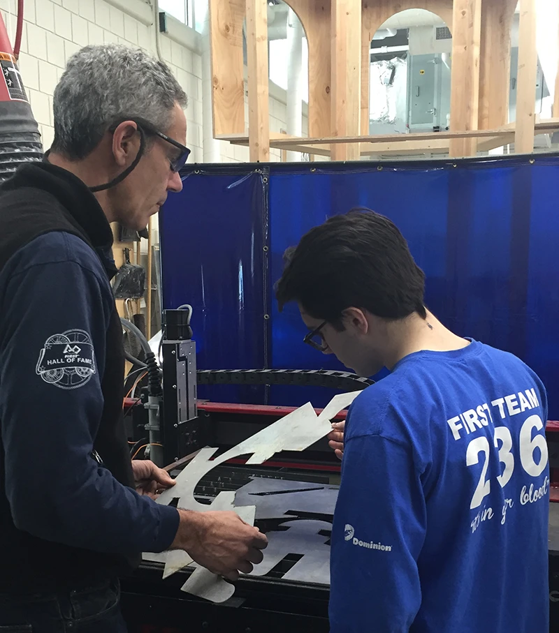 020716_JAW__Mr Derry and Avery inspect first plasma cut part_IMG_2593